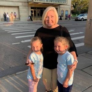 Meet your Posher, Beverly